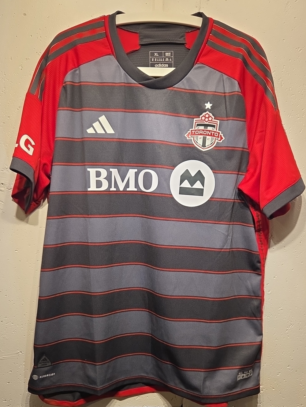 Toronto FC 2023/2024 Red Club Kit Authentic Jersey (XL)